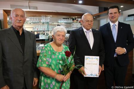 Slavnostna podelitev priznanj in cvetja diamantnim in zlatim parom (26)